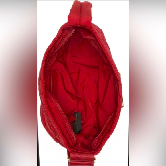 🎉HP🎉New!! Marc Jacobs Nylon Quilted Adjustable Crossbody Bag in Cherry Red🍒 - Picture 10 of 13